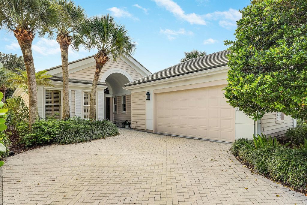 Photo of 7164 SE Greenview Place, Hobe Sound, FL 33455 (MLS # R11139874)
