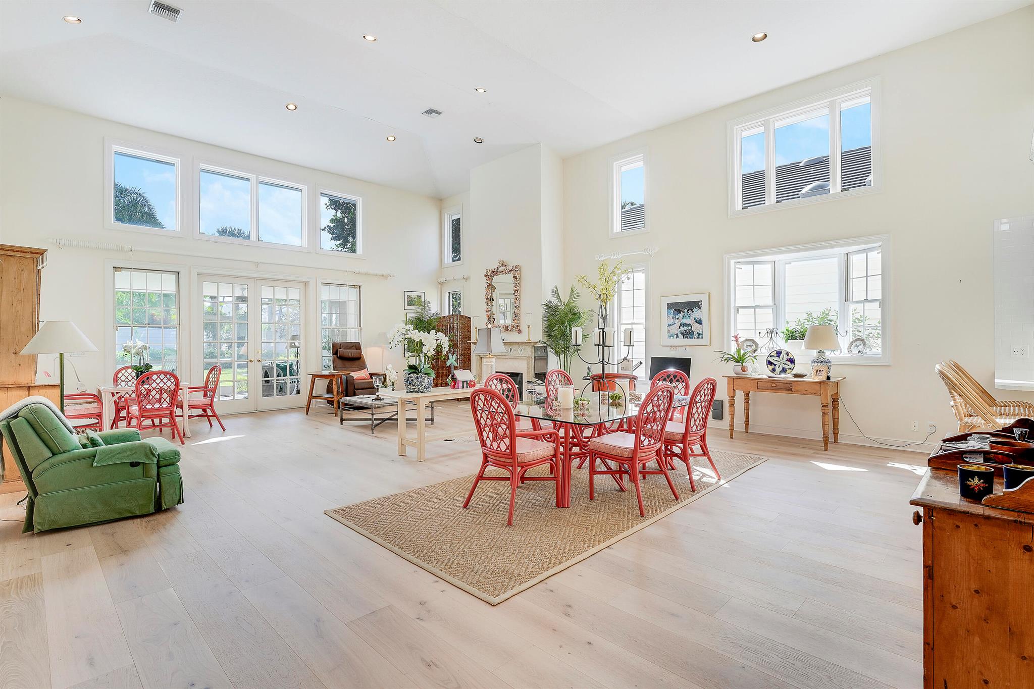 7164 SE Greenview Place