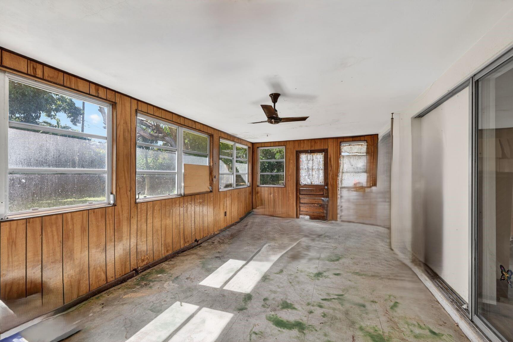 Esmonda Gardens 22-20 B - Residential