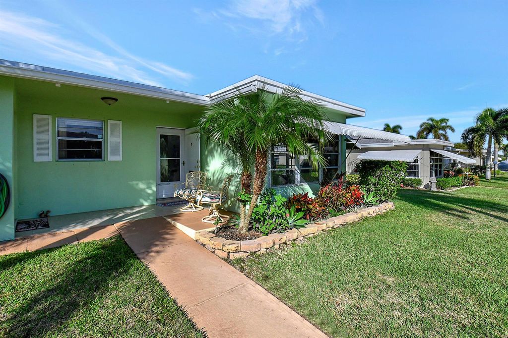 Photo of 201 Bayview Avenue #D, Boynton Beach, FL 33435 (MLS # R10947251)