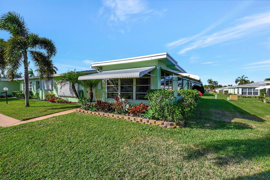 Photo of 201 Bayview Avenue #D, Boynton Beach, FL 33435 (MLS # R10947251)