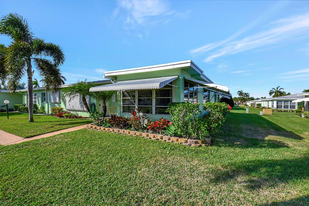 Photo of 201 Bayview Avenue #D, Boynton Beach, FL 33435 (MLS # R10947251)