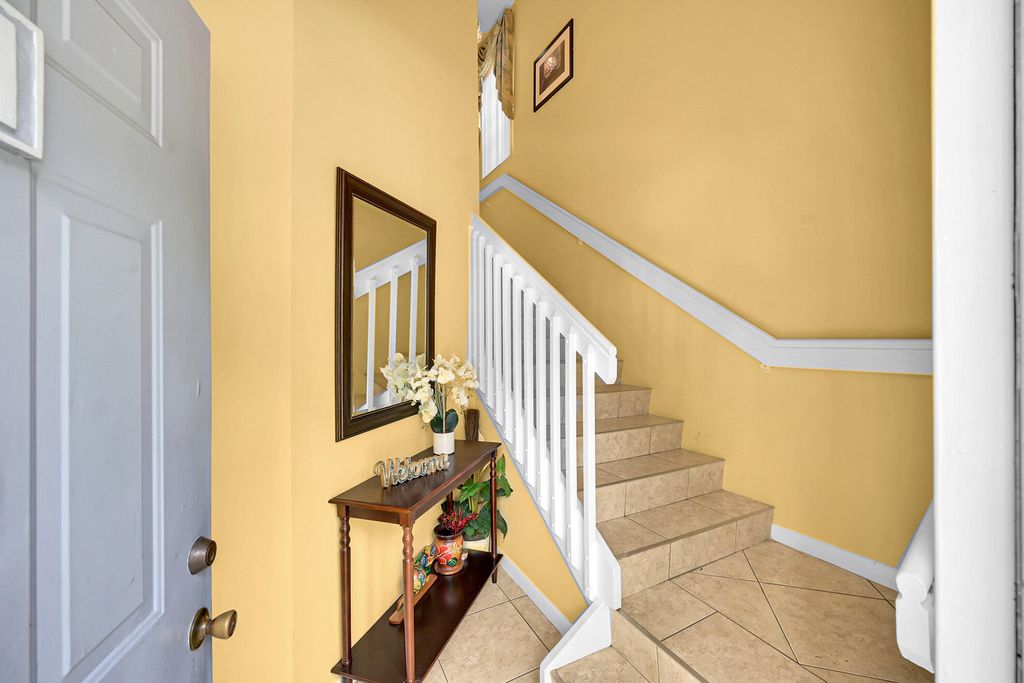 Photo of 5379 Verona Drive #H, Boynton Beach, FL 33437 (MLS # B26023346)