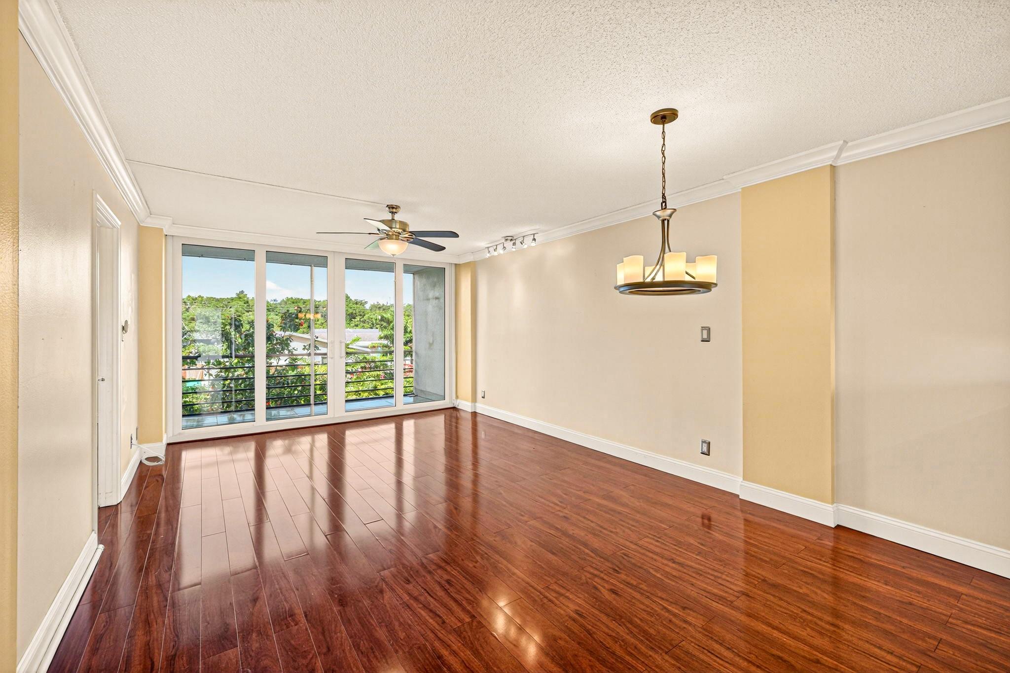 110 Royal Park Dr 2C