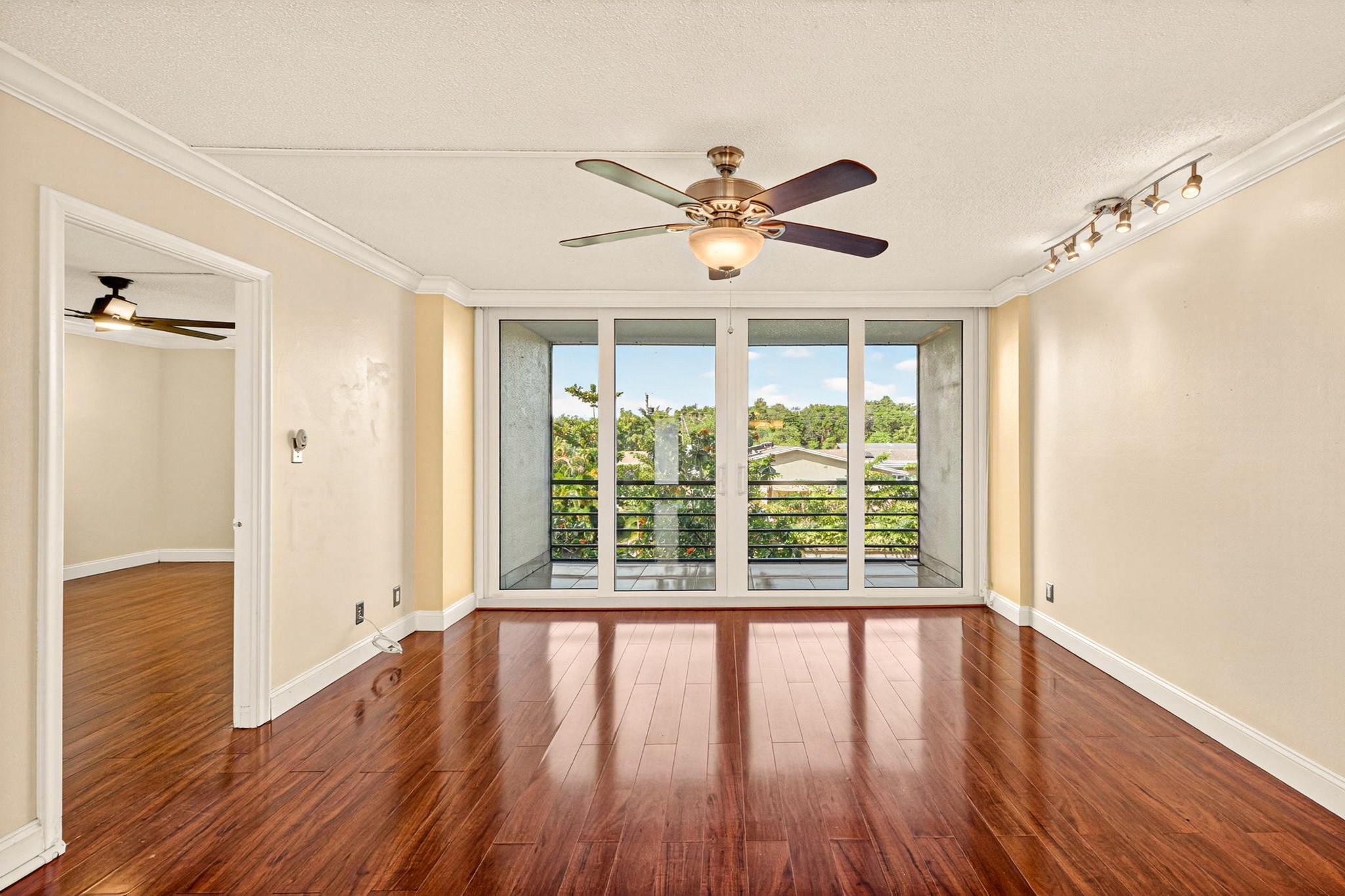 110 Royal Park Dr 2C