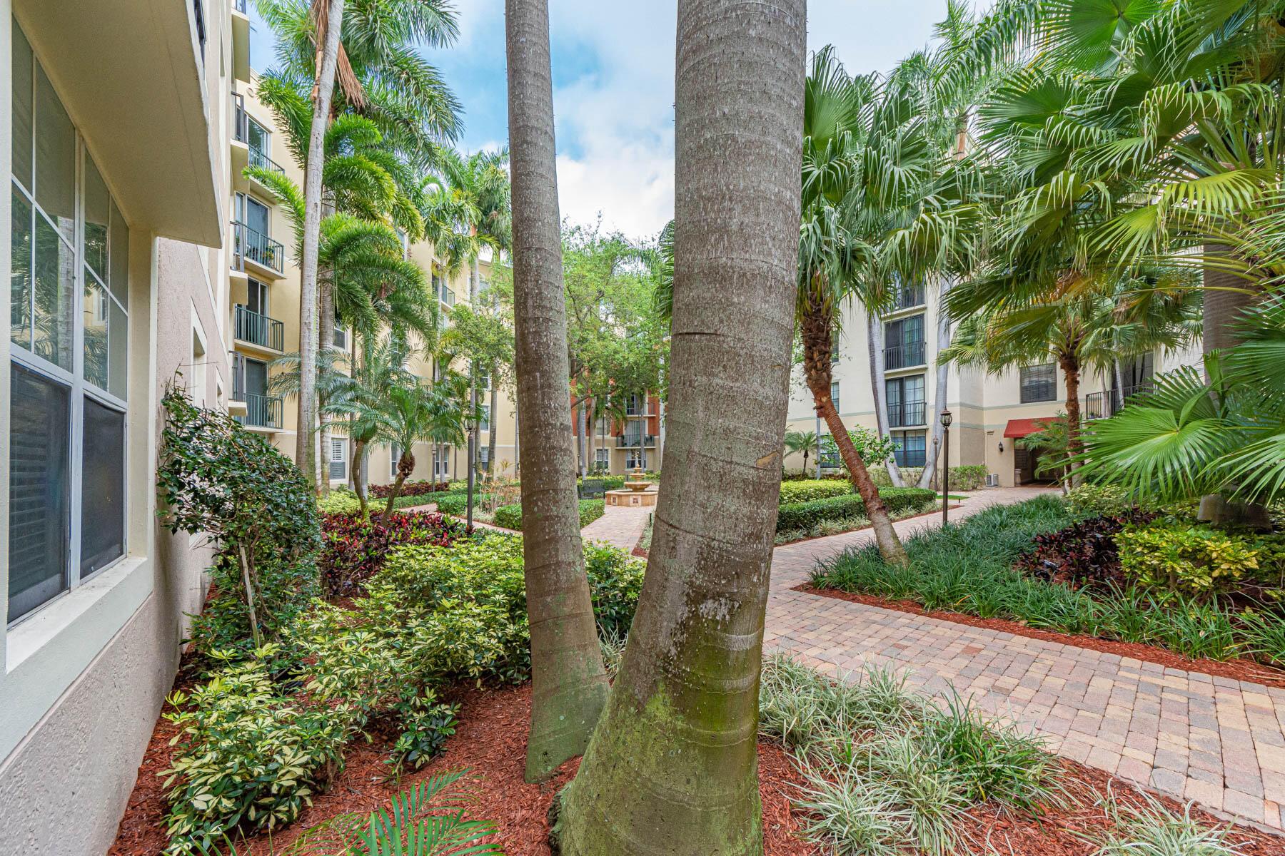 COURTYARDS IN CITYPLACE C - Residential