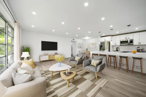 797 North Drive Unit A, Delray Beach, FL MLS: R11090359