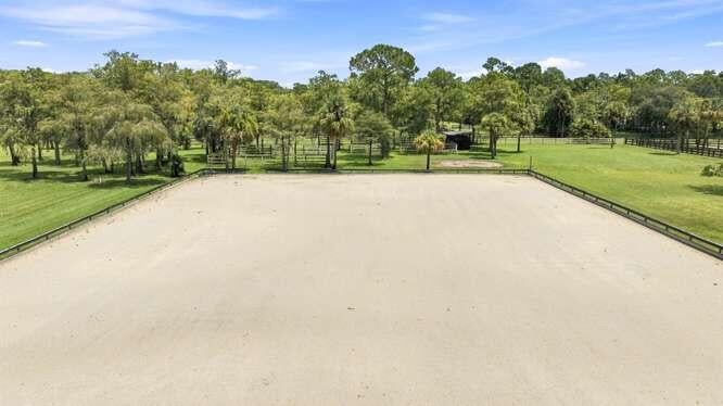 Properties 14902 PADDOCK Drive