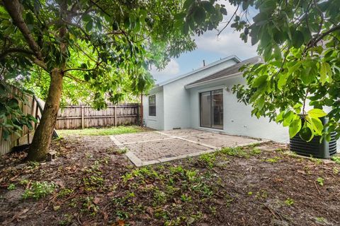 A home in Lake Worth