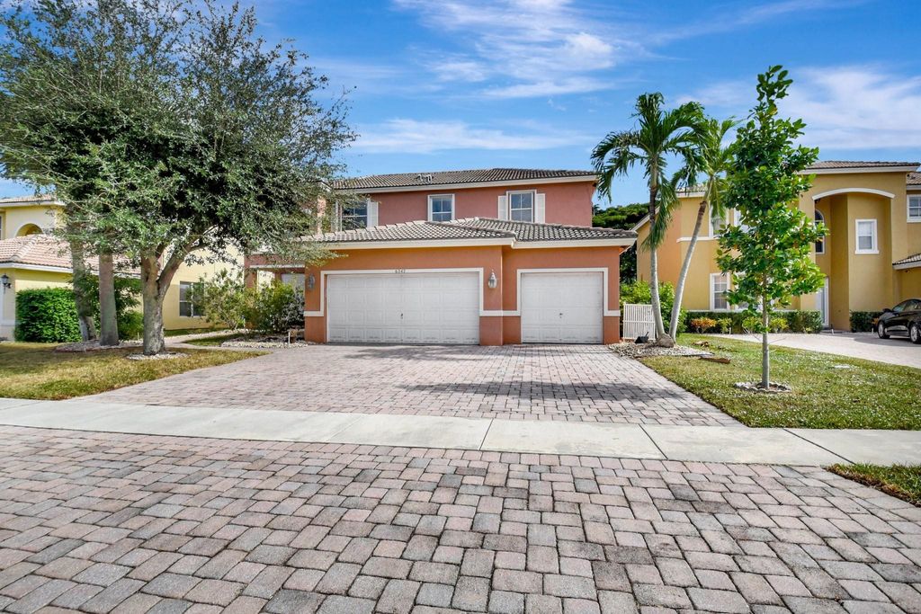 Photo of 6242 C Durham Drive, Lake Worth, FL 33467 (MLS # F10474919)
