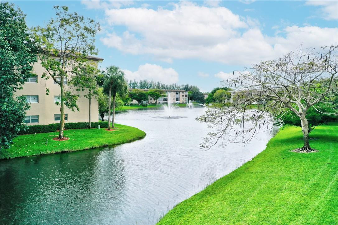 WYNMOOR VILLAGE - Residential