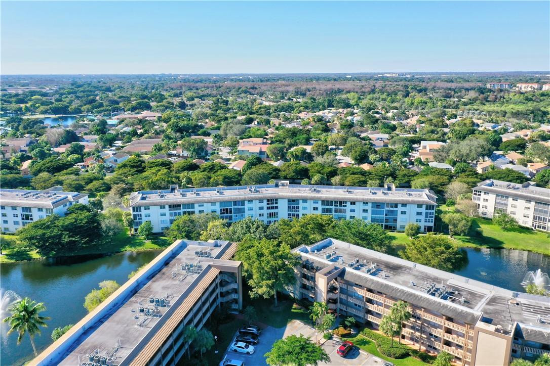 WYNMOOR VILLAGE - Residential