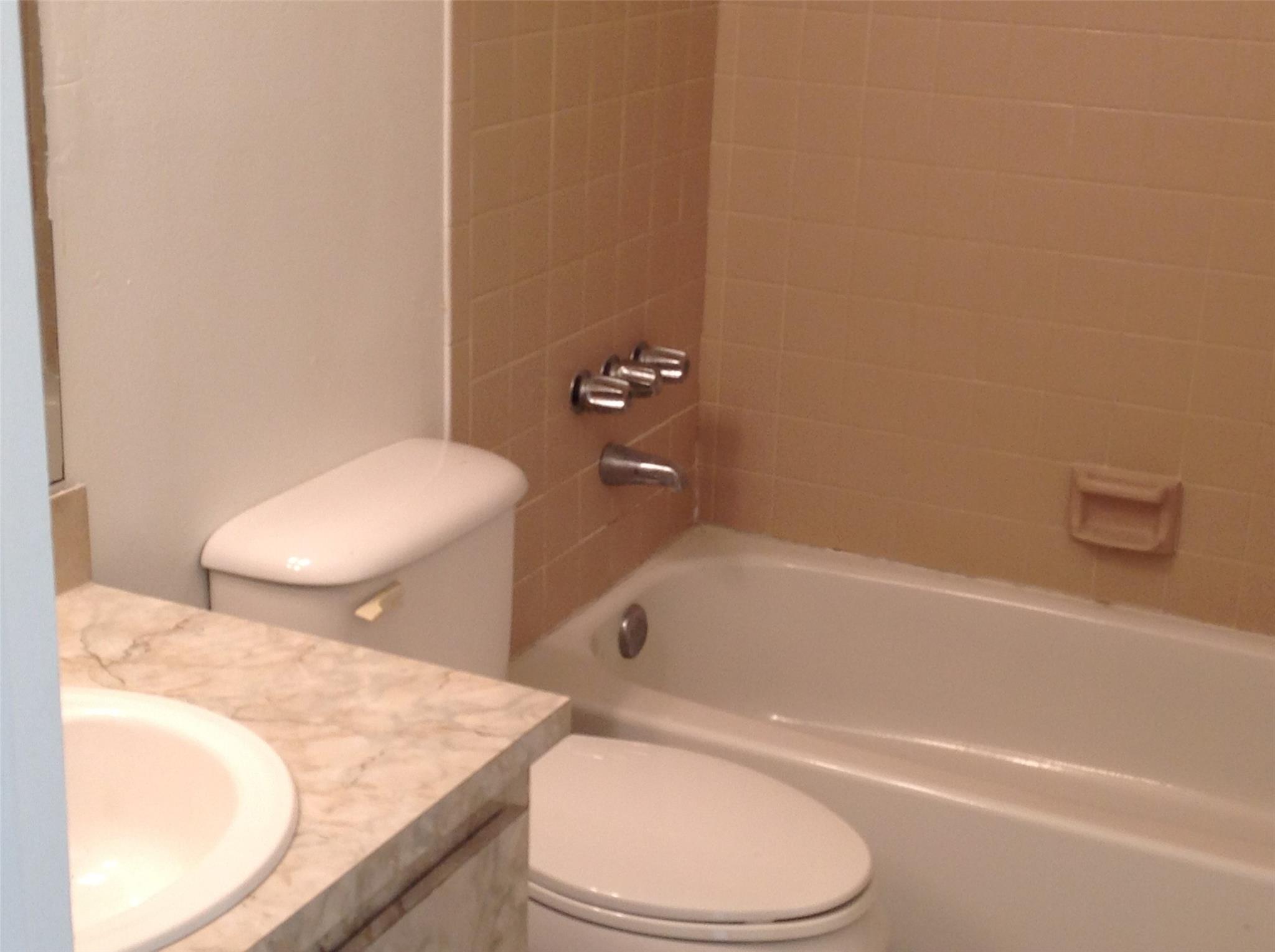 Chevy Chase Amd Of - Residential Lease