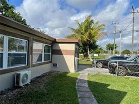 5201 SW 28th Terrace Dania Beach FL 33312