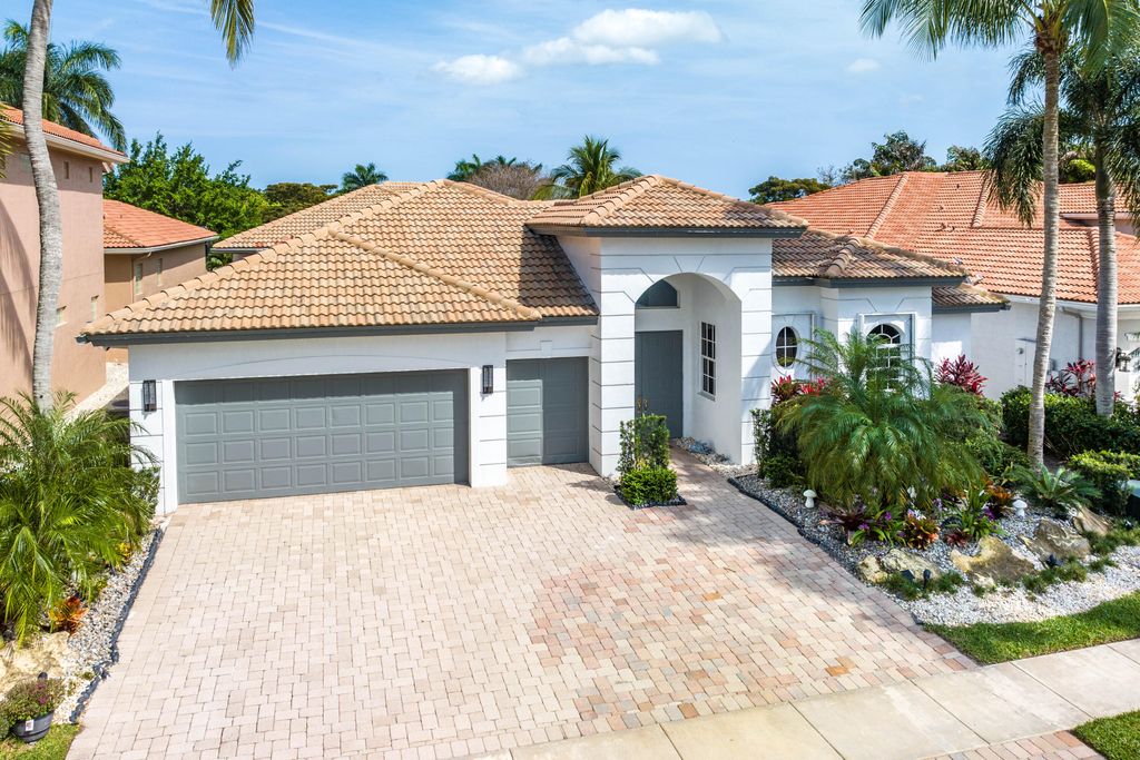 Photo of 8048 Laurel Ridge Court, Delray Beach, FL 33446 (MLS # R10969853)