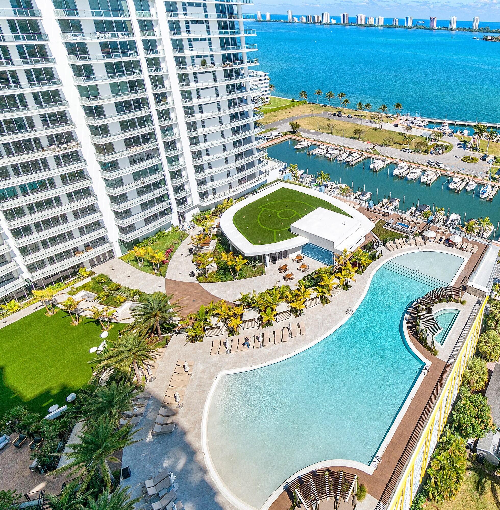 Nautilus 220 Condominium - Residential