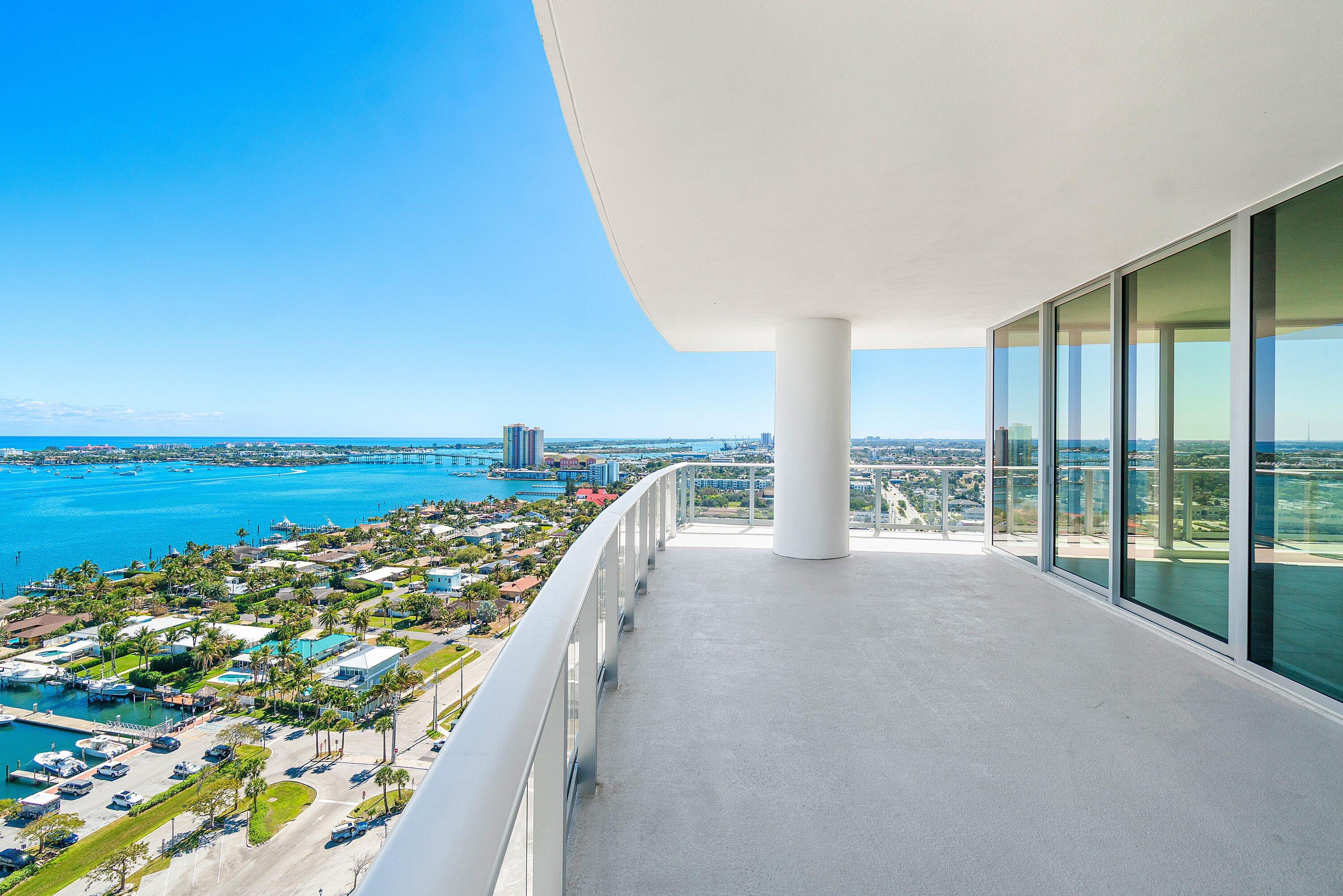 Nautilus 220 Condominium - Residential