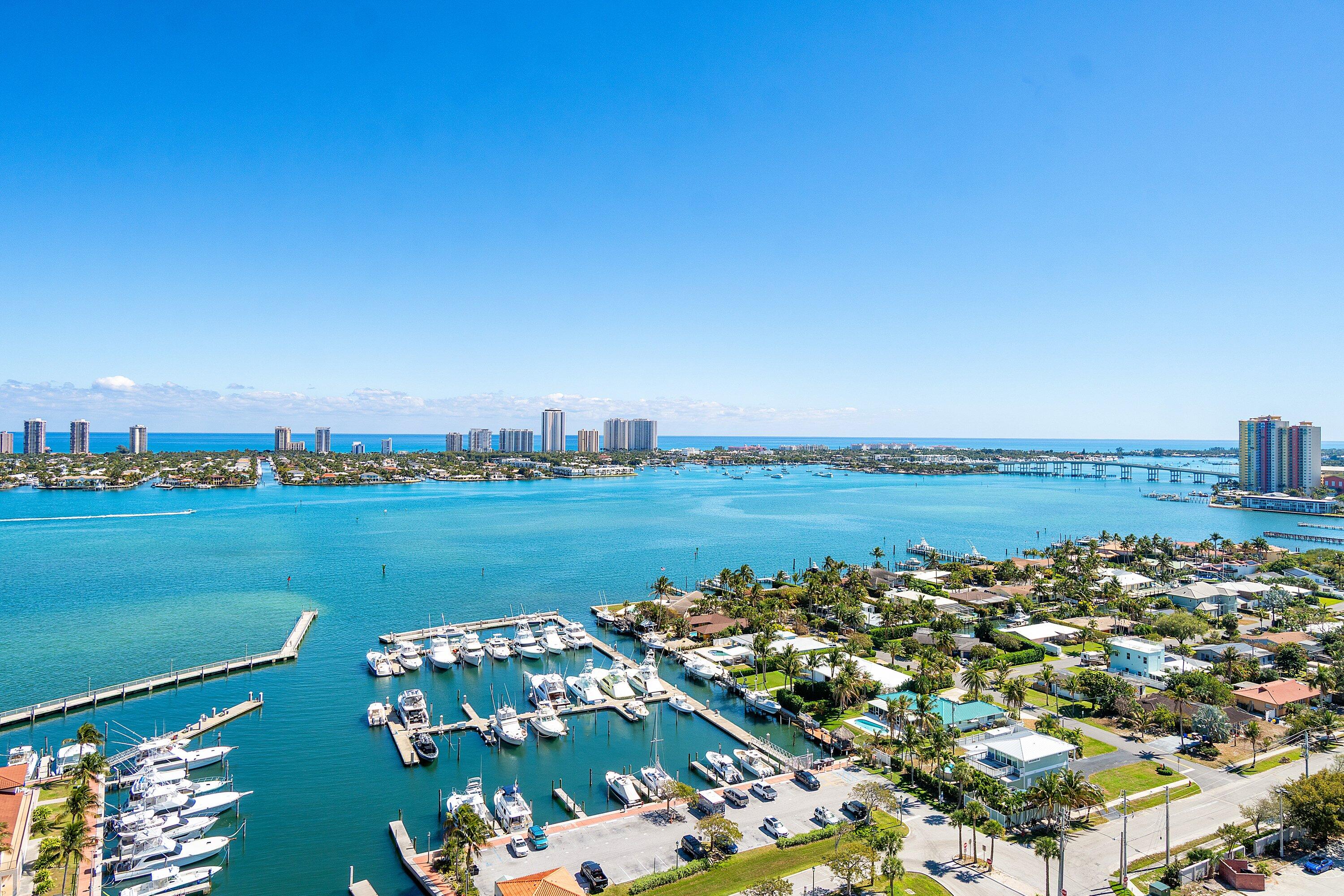 Nautilus 220 Condominium - Residential