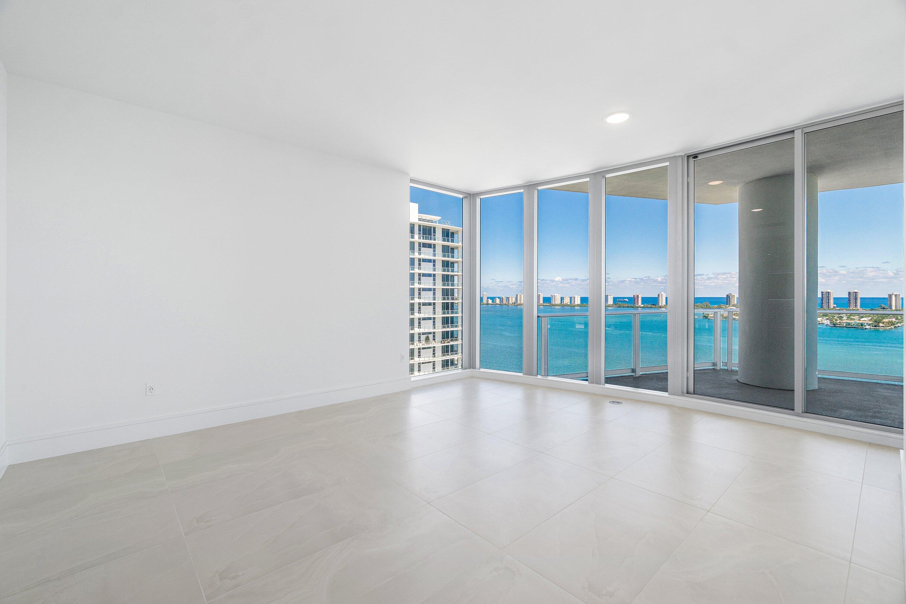 Nautilus 220 Condominium - Residential