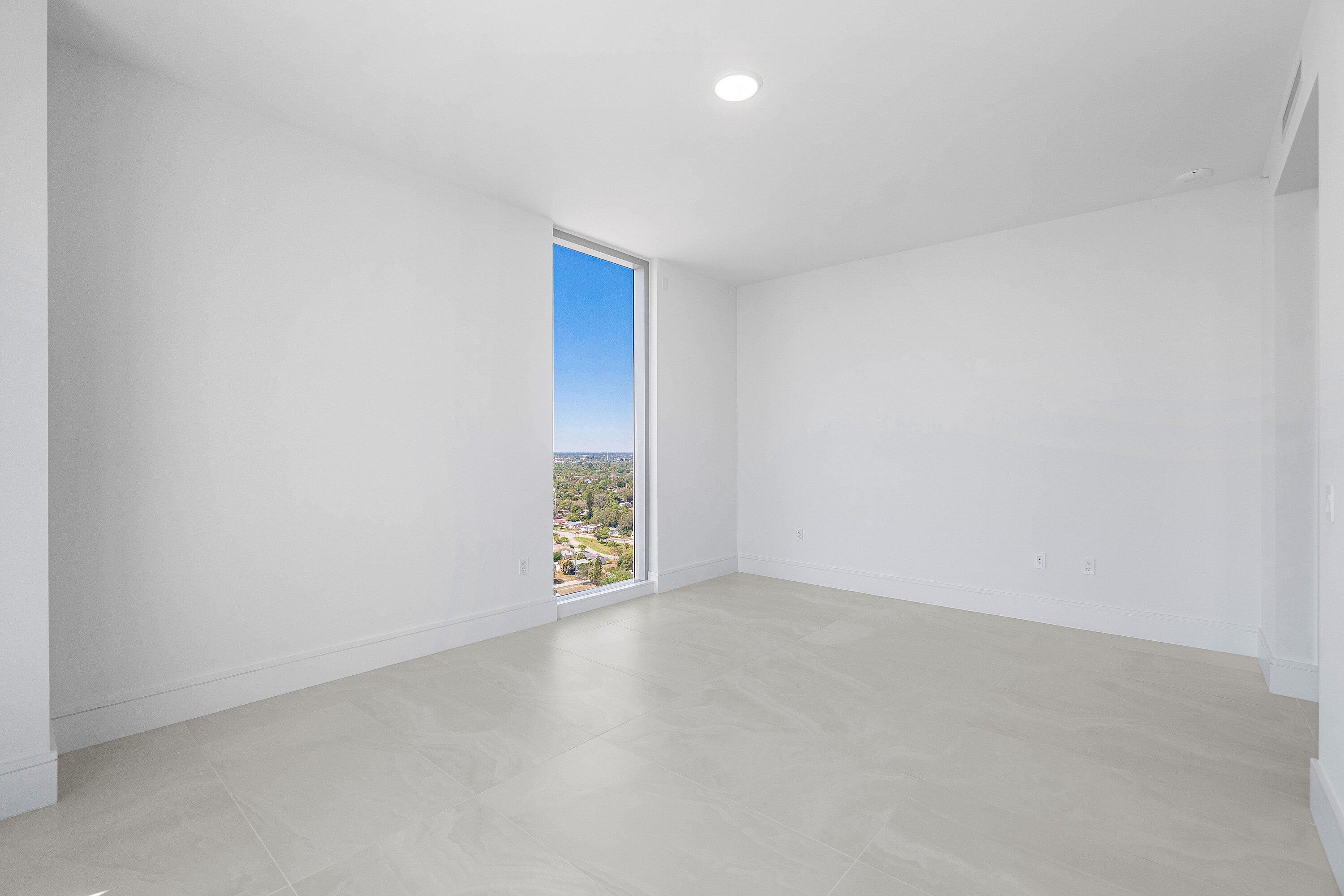 Nautilus 220 Condominium - Residential