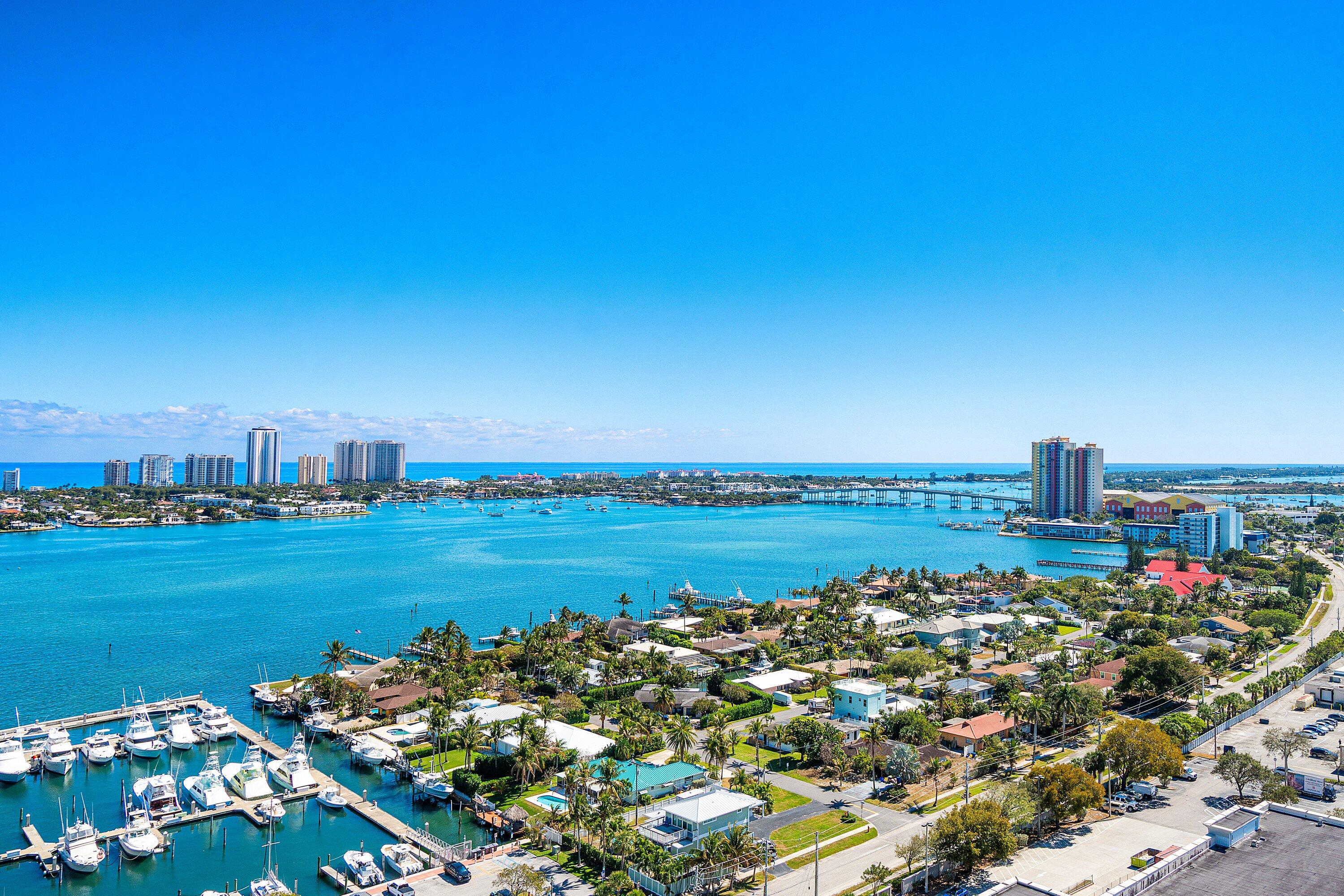 Nautilus 220 Condominium - Residential