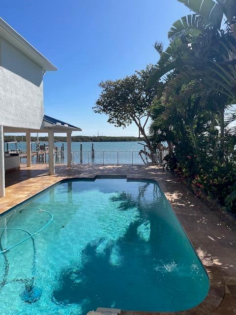 SANDY DEPTHS - Residential