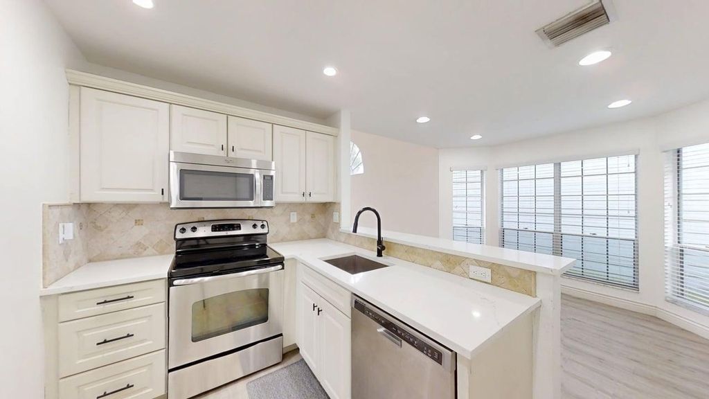 Photo of 5120 Coronado Rdg Ridge, Boca Raton, FL 33486 (MLS # F10512153)