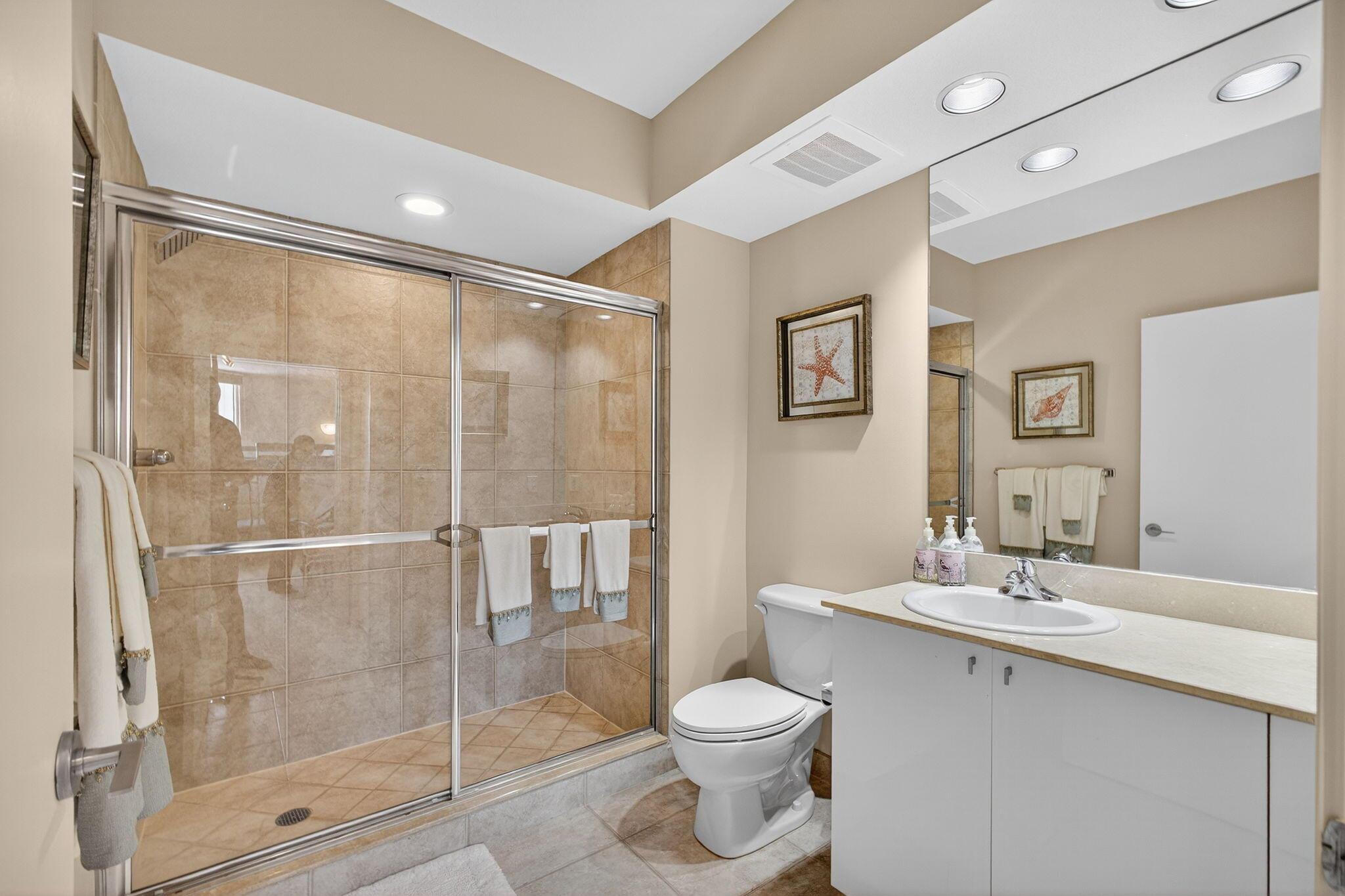 SLADE CONDO - Residential Lease