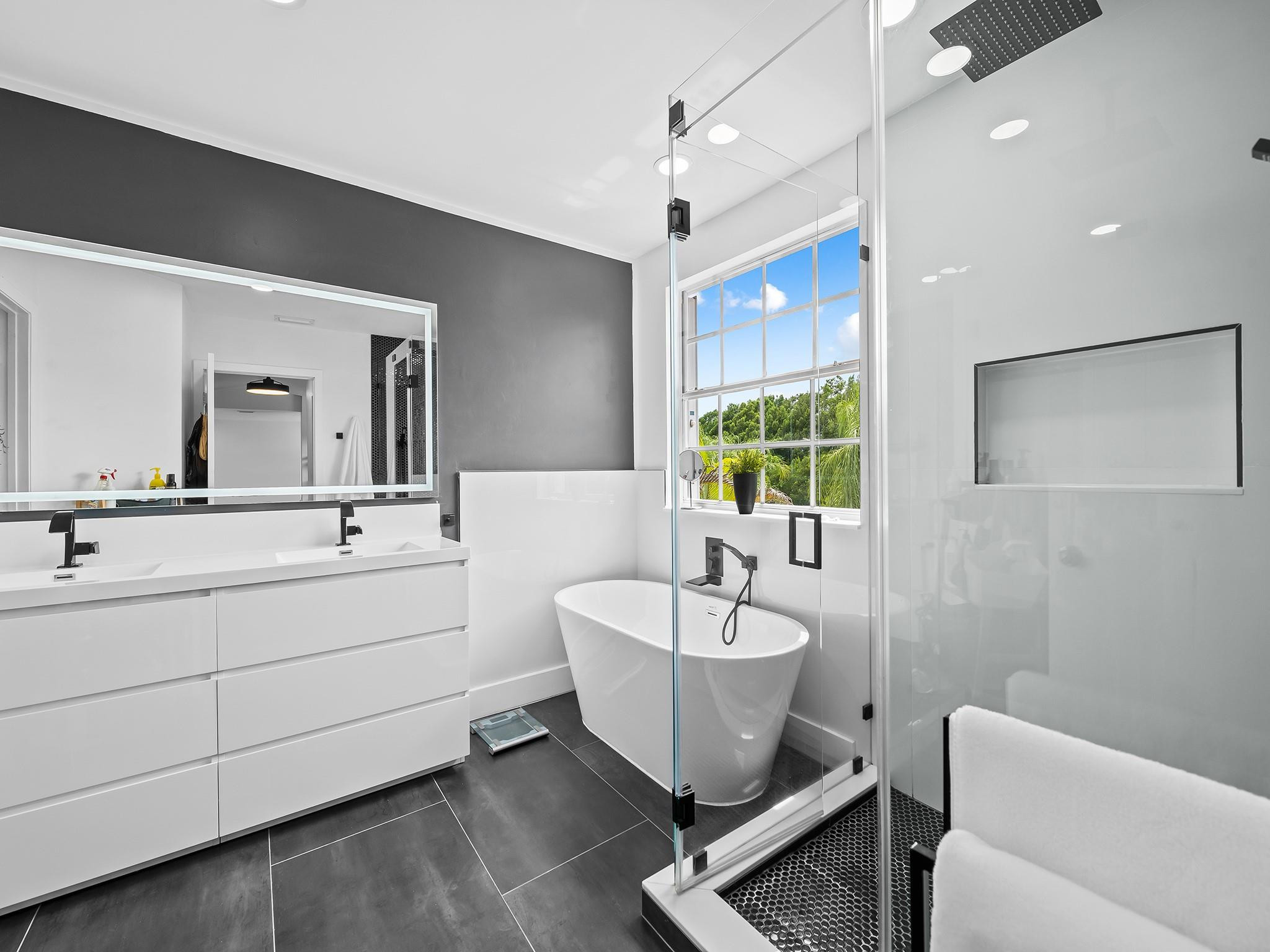 SECTOR 4 - Residential