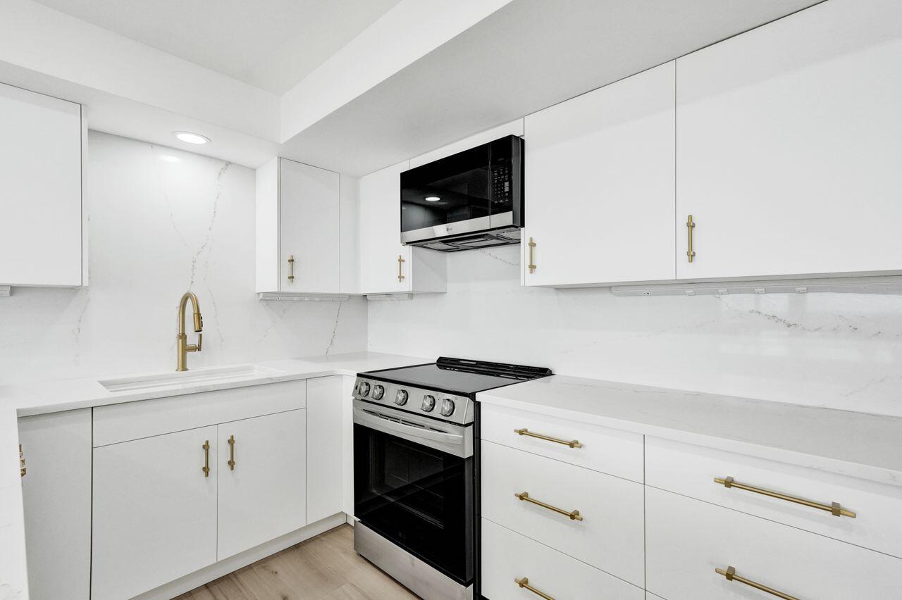 OLD PORT COVE CONDO FIVE - Residential