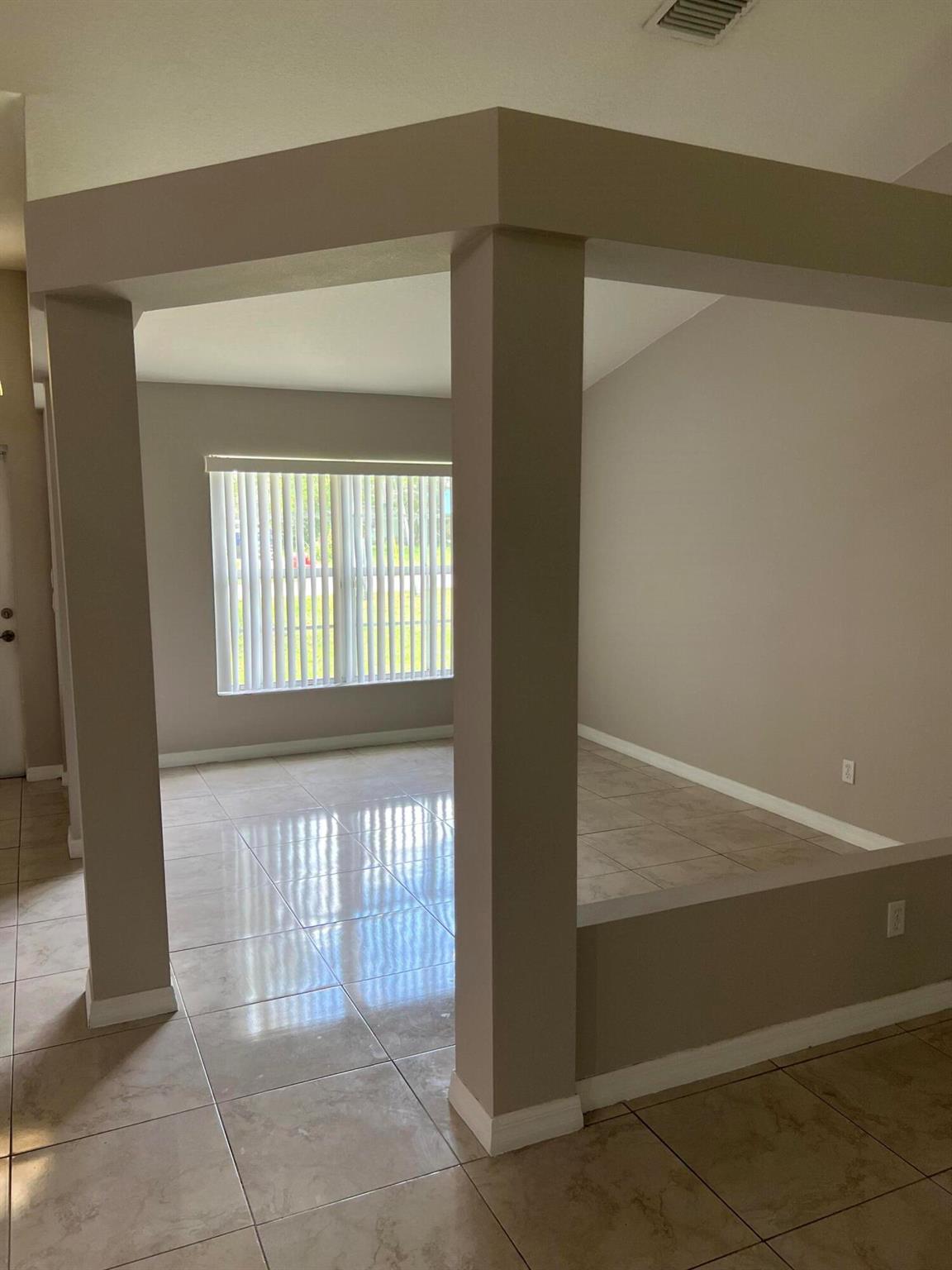 PORT ST LUCIE SECTION 9 - Residential Lease