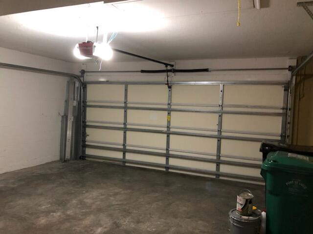 PORT ST LUCIE SECTION 9 - Residential Lease