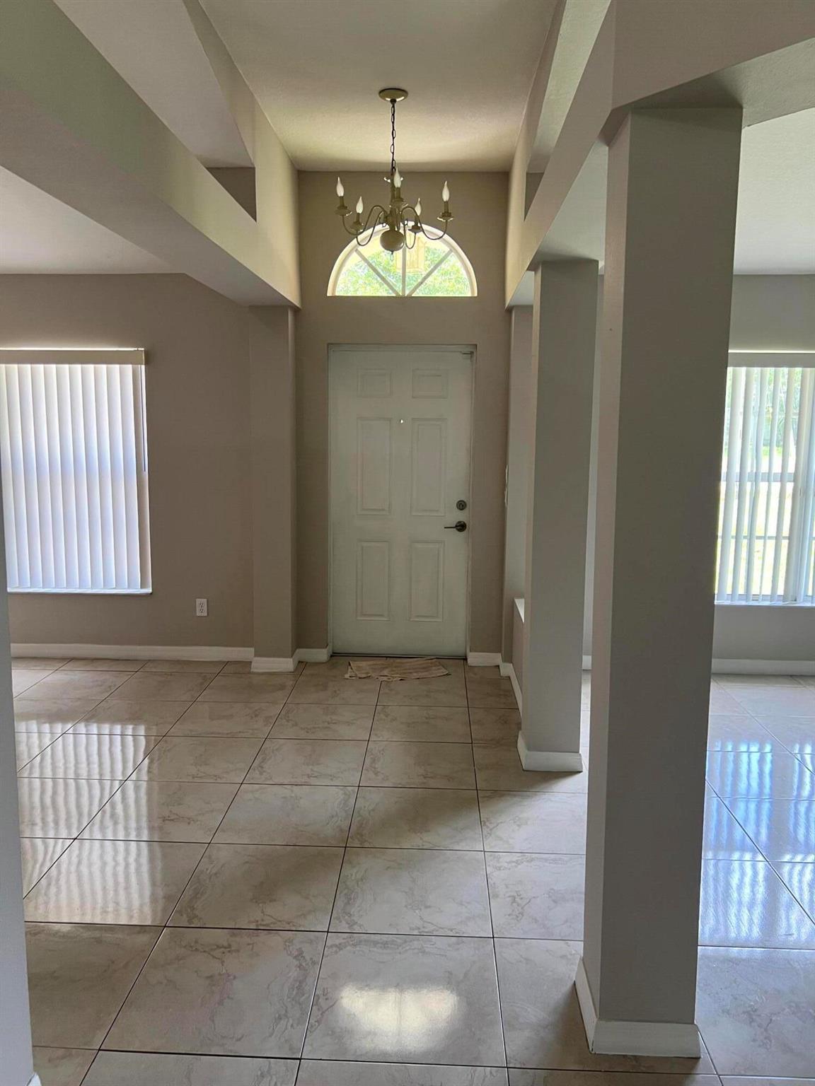 PORT ST LUCIE SECTION 9 - Residential Lease