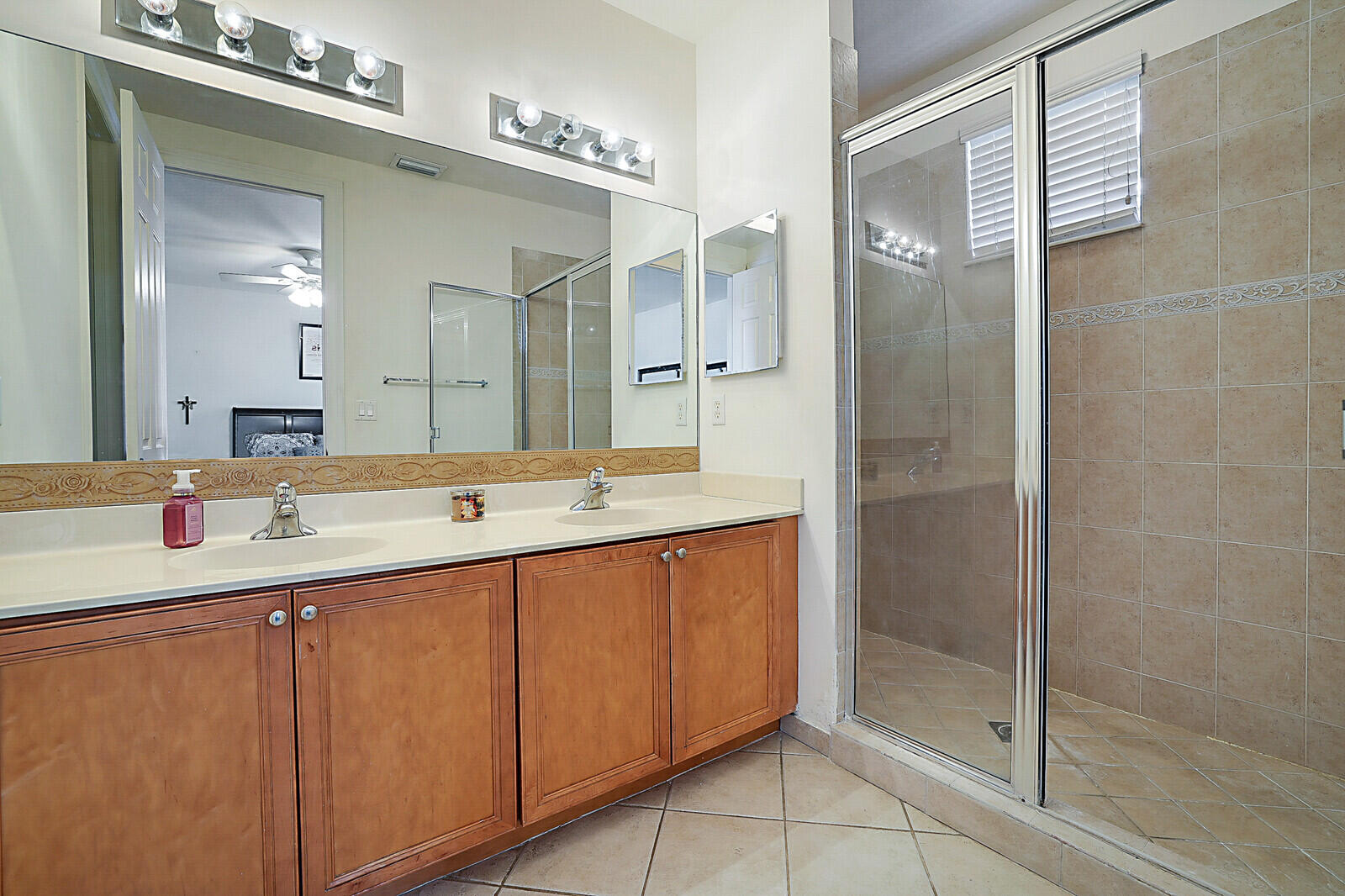 CITYSIDE CONDO - Residential