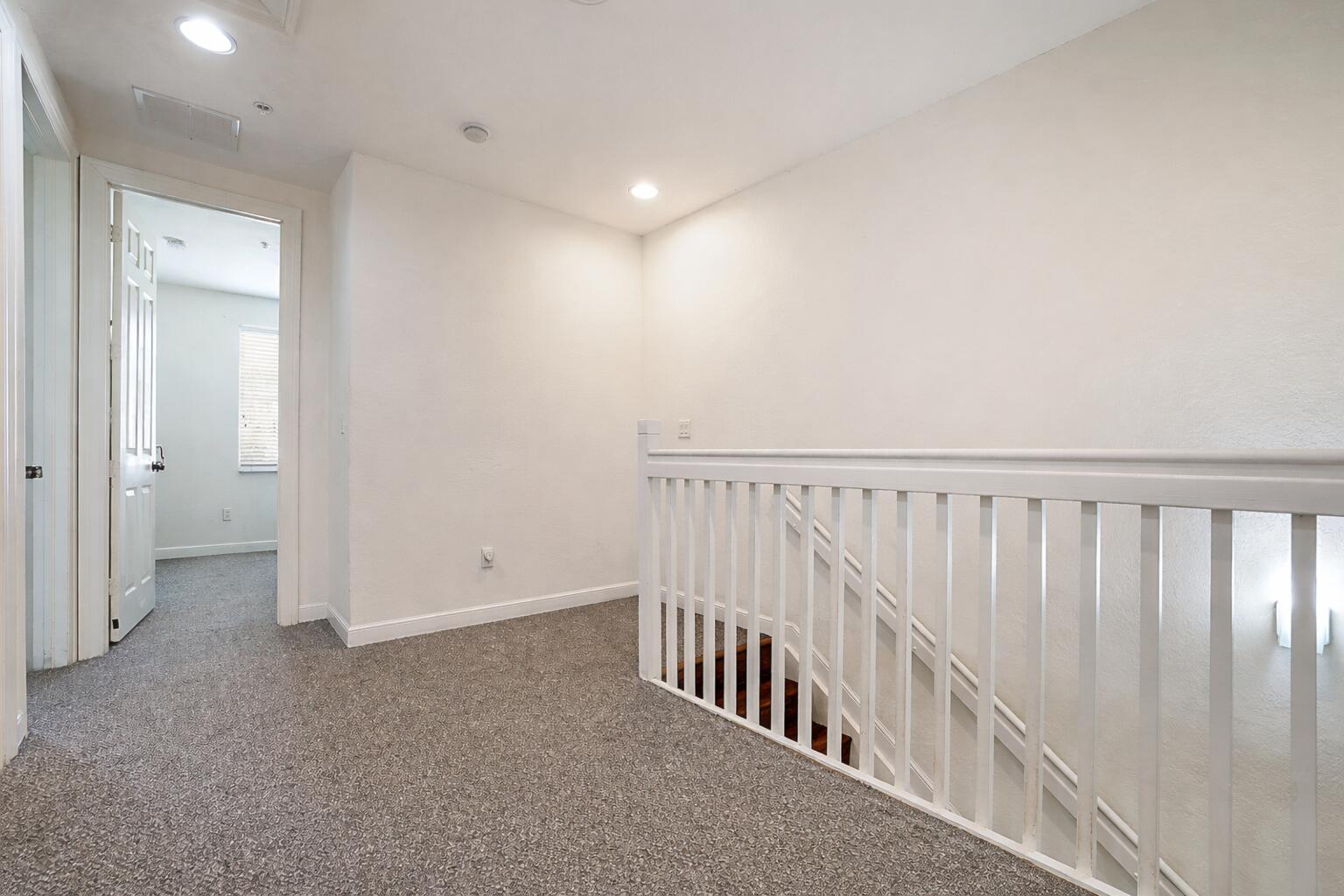 CITYSIDE CONDO - Residential