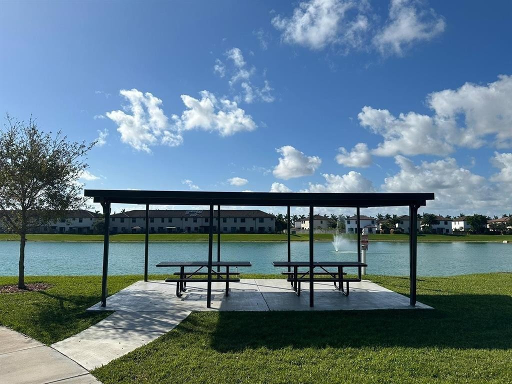 COCO PALM ESTATES - Residential