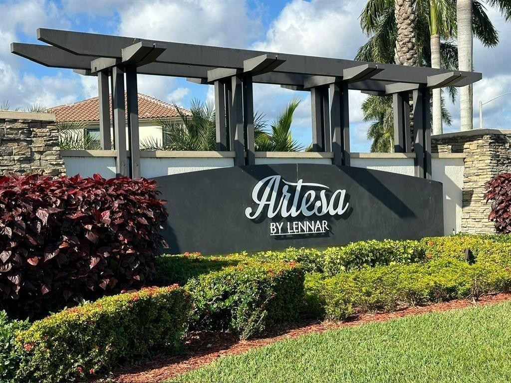 COCO PALM ESTATES - Residential