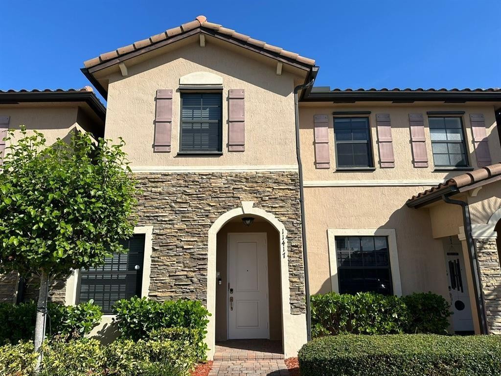 COCO PALM ESTATES - Residential