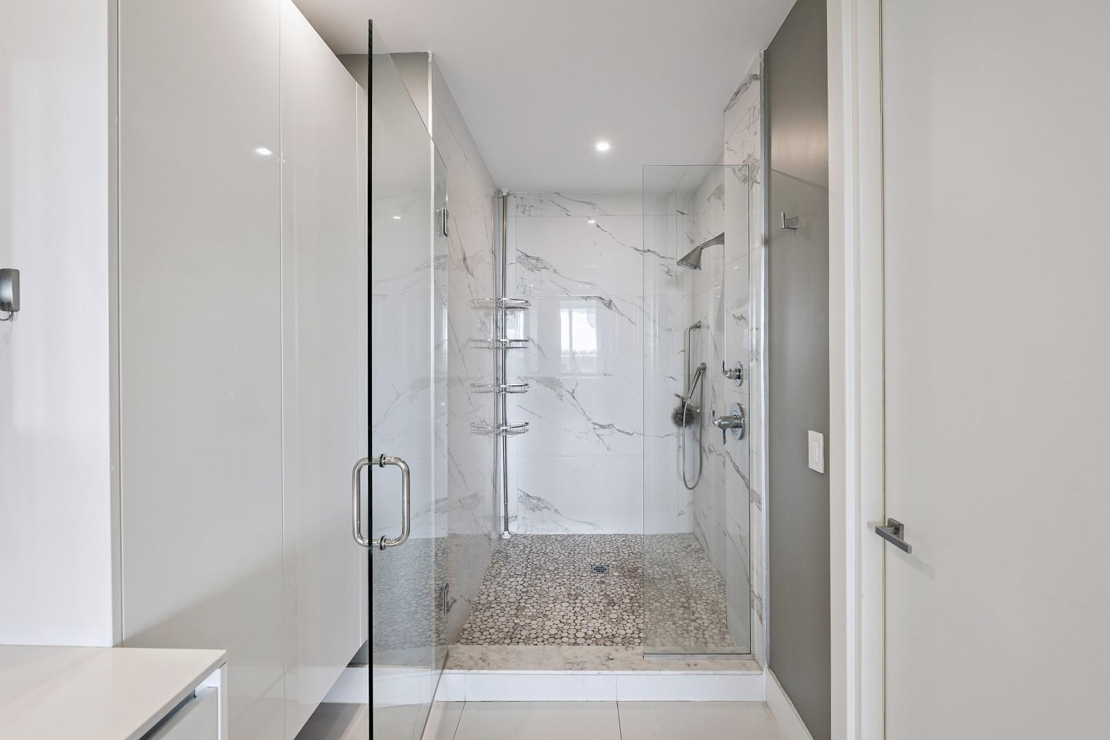 AQUABLU CONDO - Residential