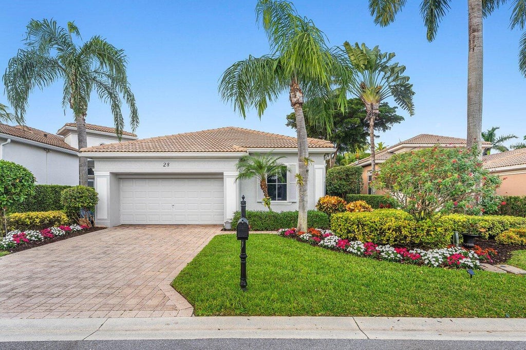 Photo of 28 Laguna Terrace, Palm Beach Gardens, FL 33418 (MLS # R11144066)