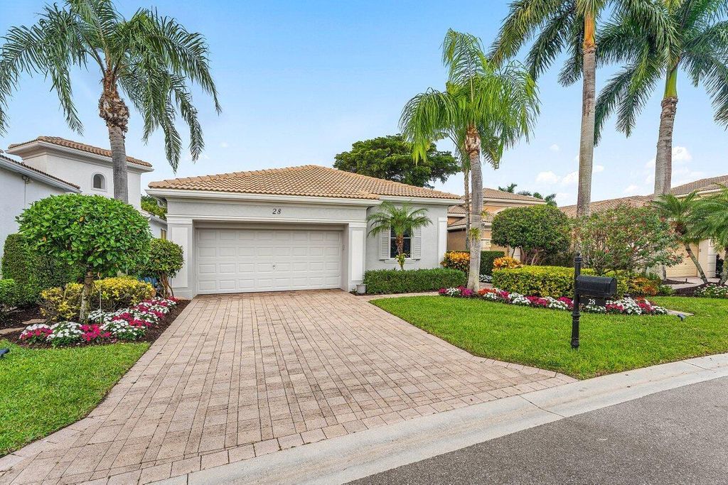 Photo of 28 Laguna Terrace, Palm Beach Gardens, FL 33418 (MLS # R11144066)