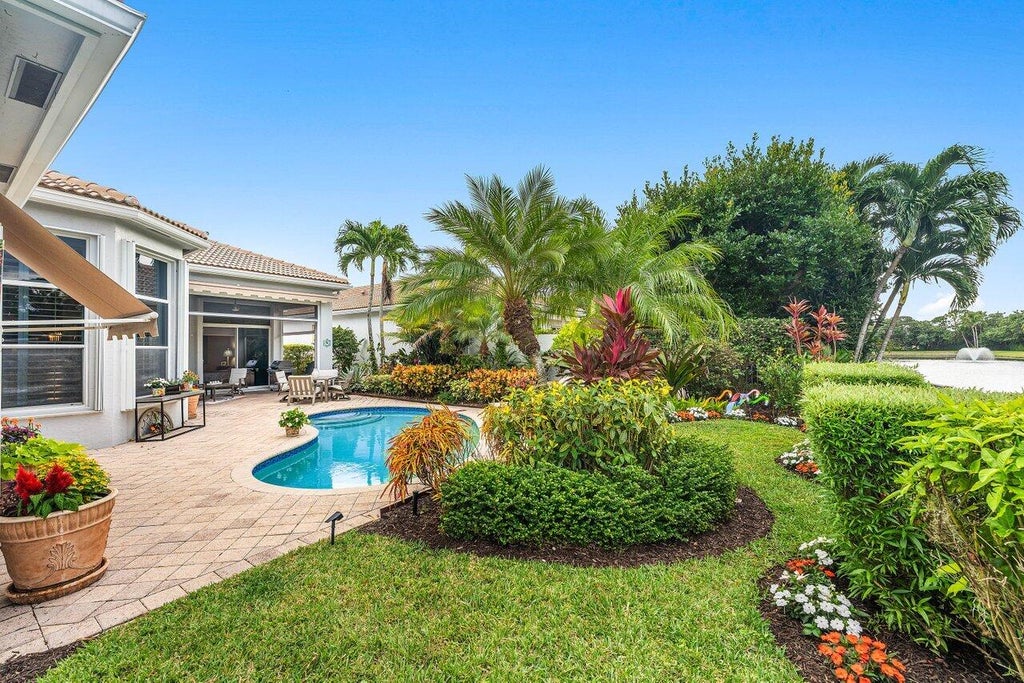 Photo of 28 Laguna Terrace, Palm Beach Gardens, FL 33418 (MLS # R11144066)
