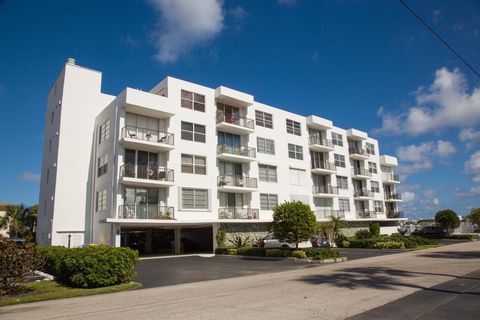 A home in Lantana