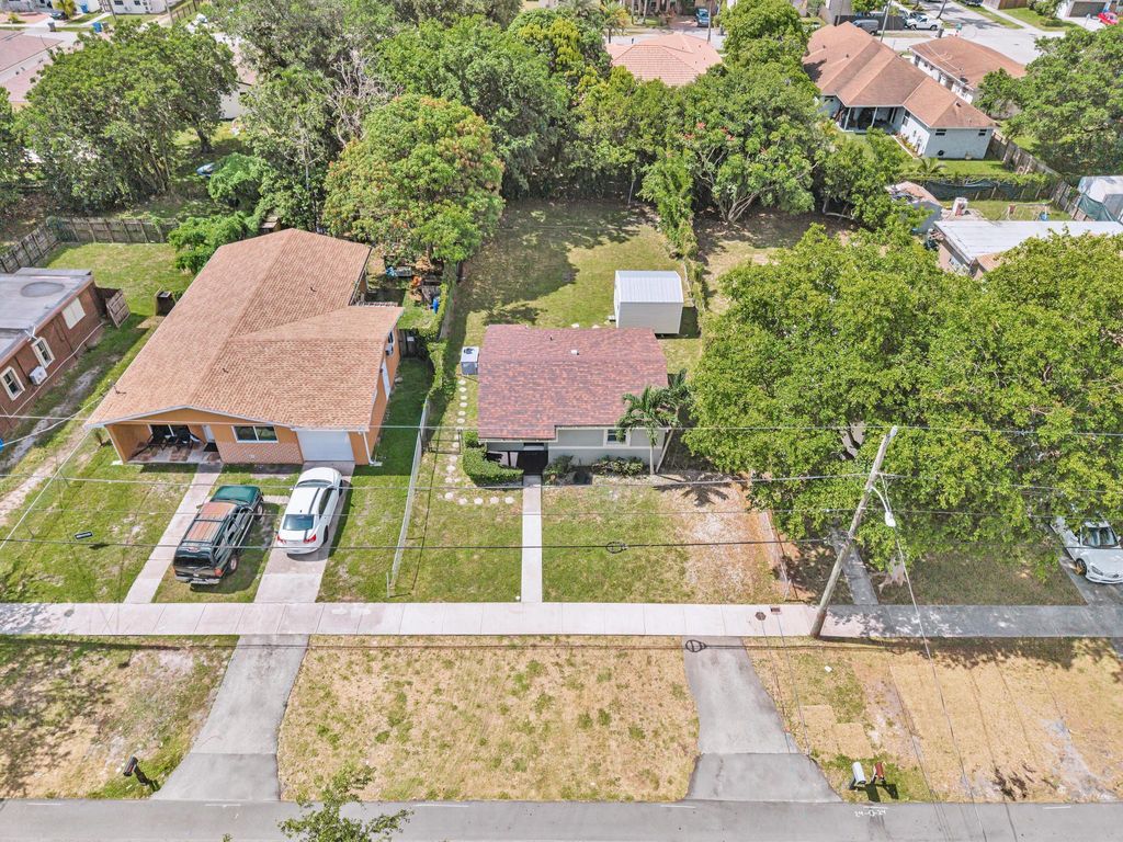 Photo of 5026 SW 21st Street SW, West Park, FL 33023 (MLS # B26056036)
