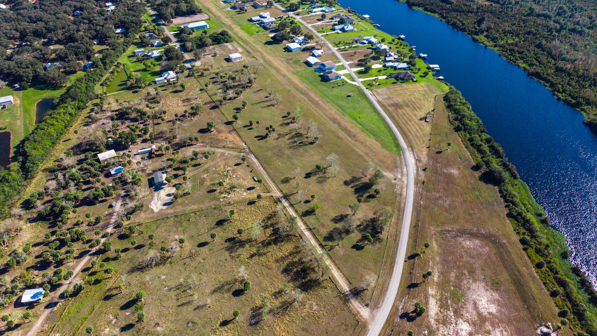 RIVER OAK ACRES - Land