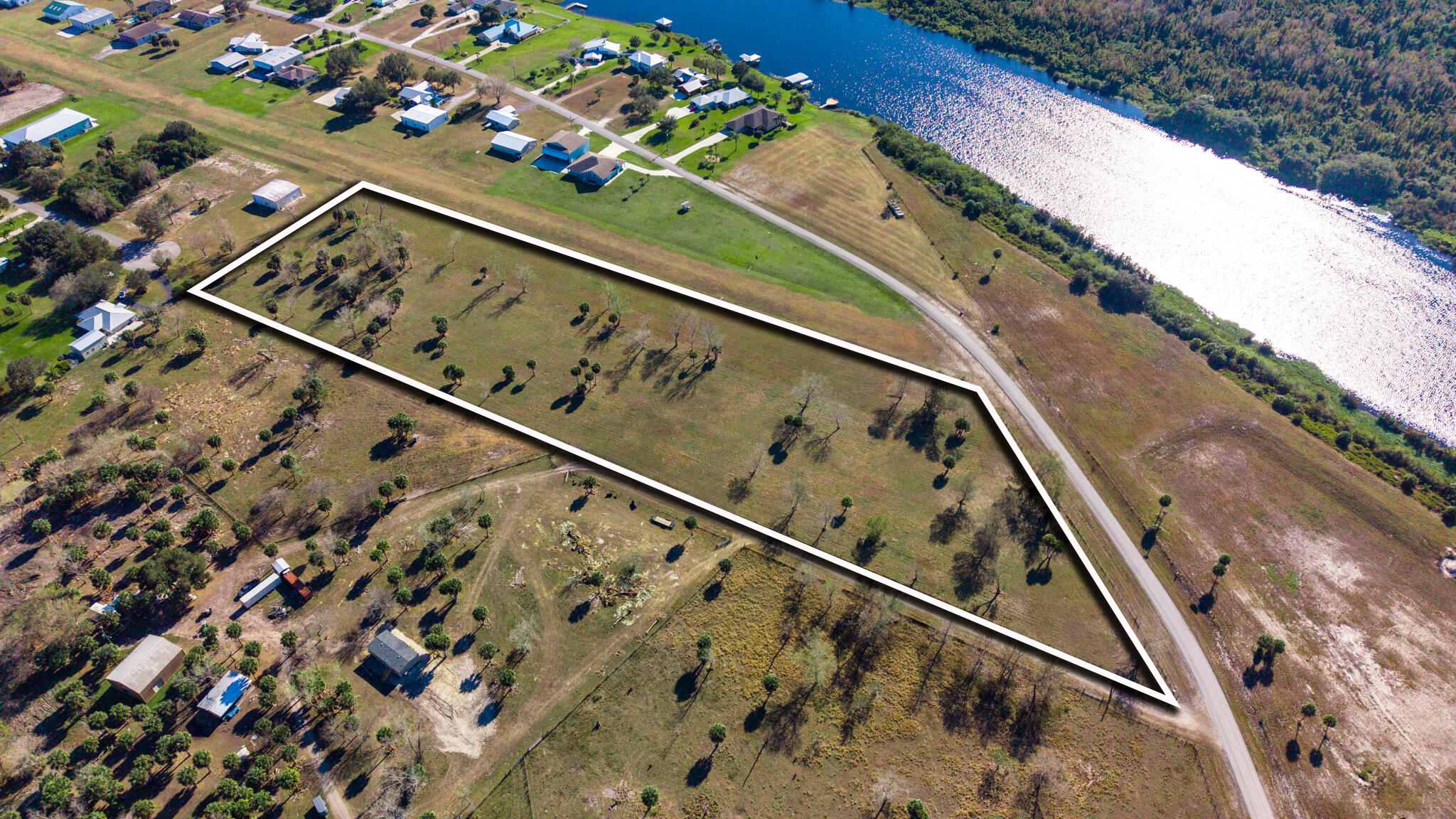RIVER OAK ACRES - Land