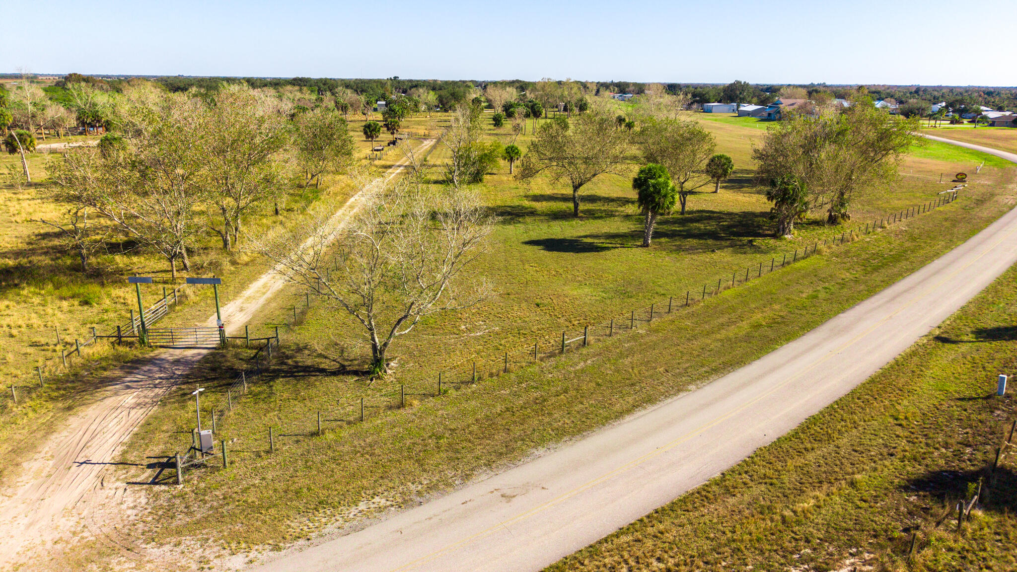 RIVER OAK ACRES - Land