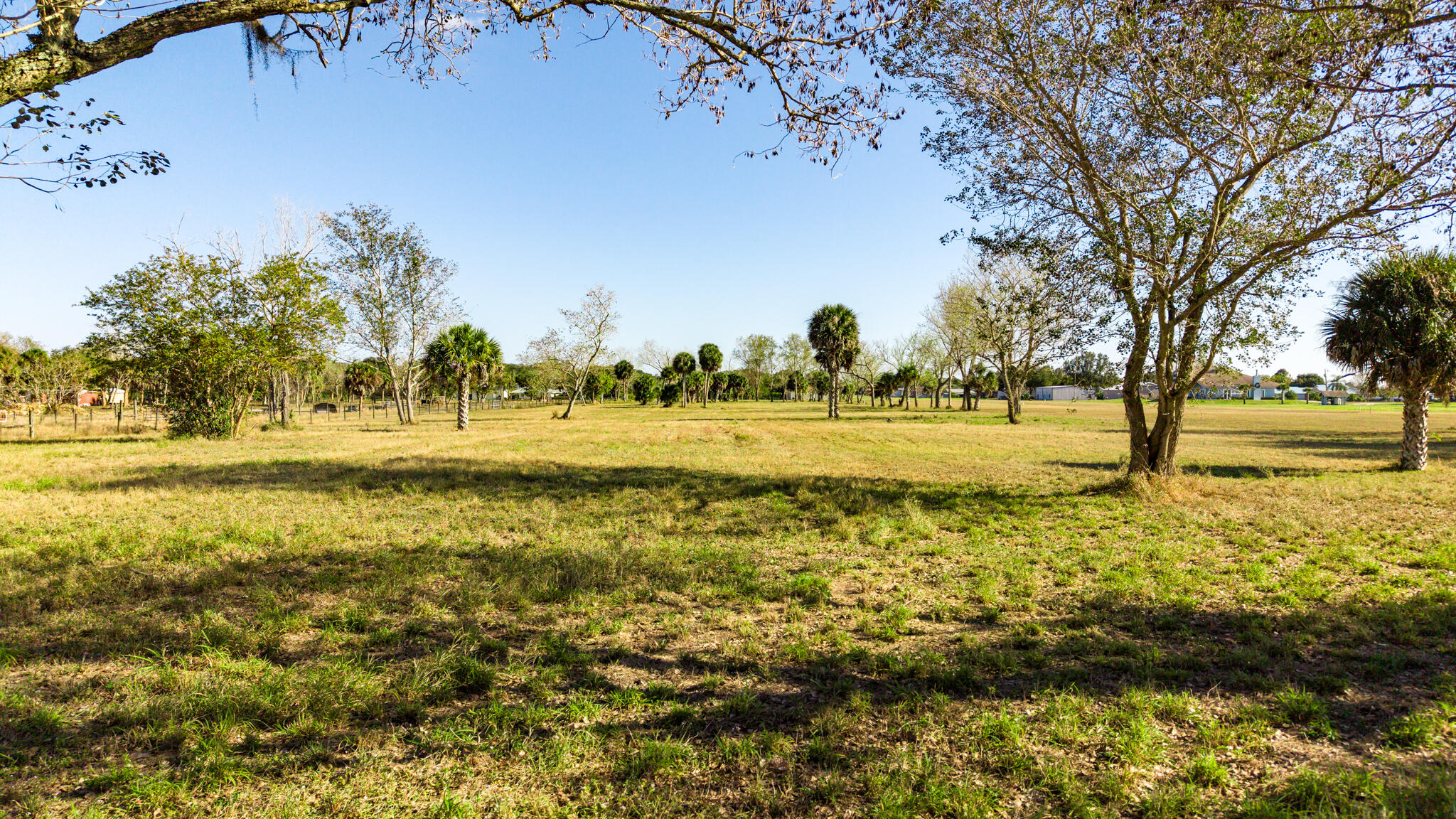 RIVER OAK ACRES - Land