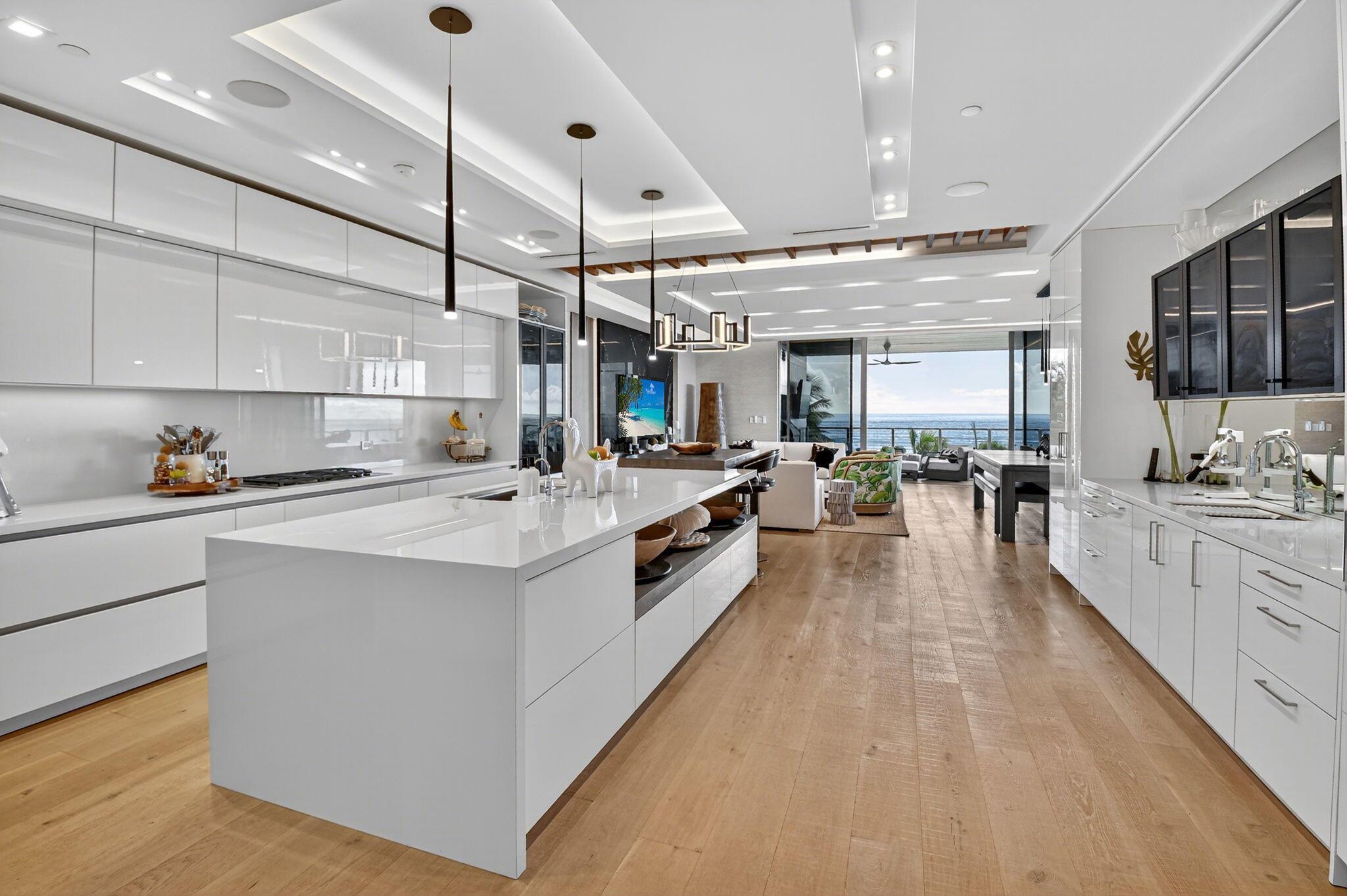 1901 S Ocean Boulevard 18