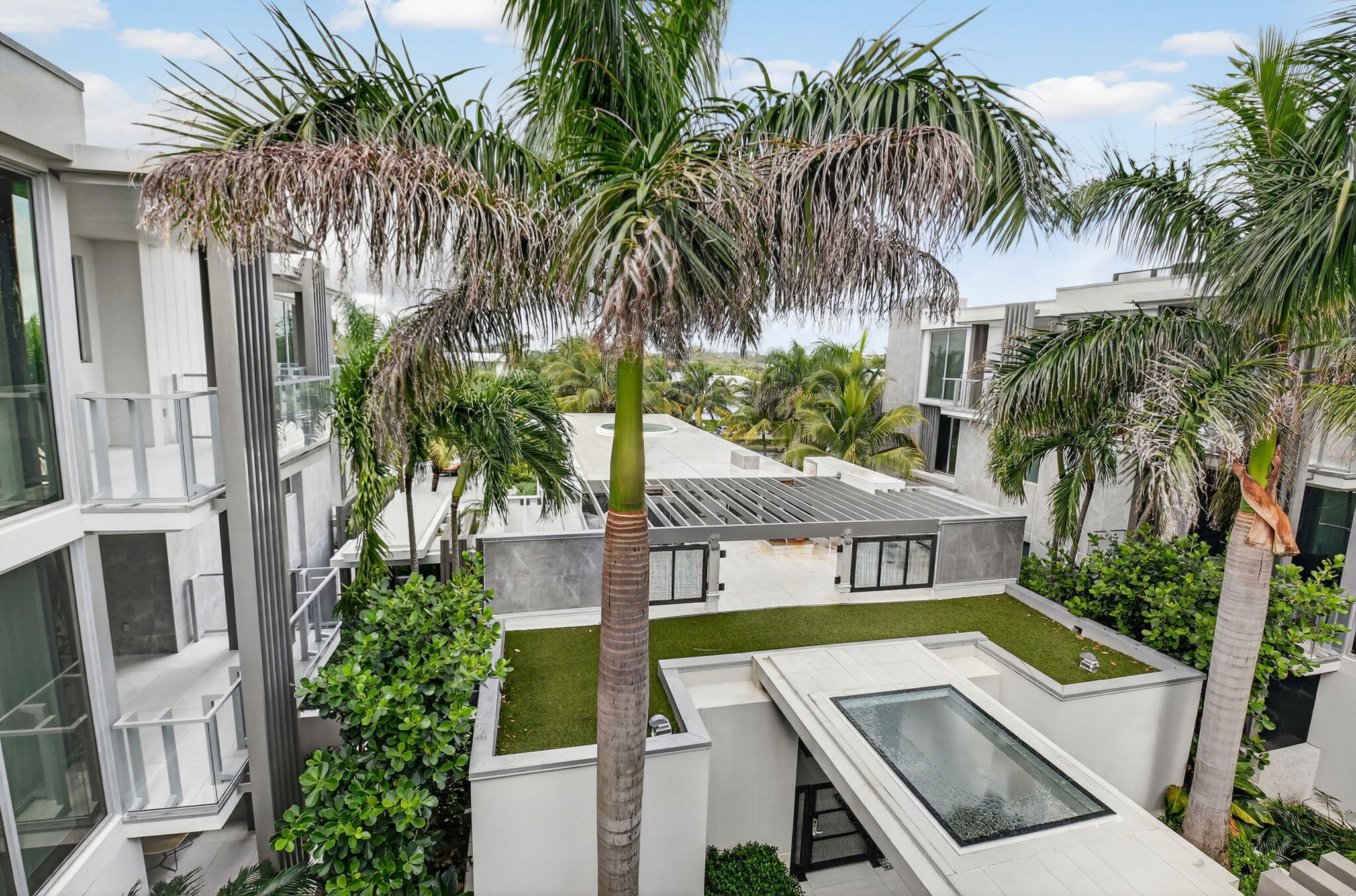 OCEAN DELRAY - Residential